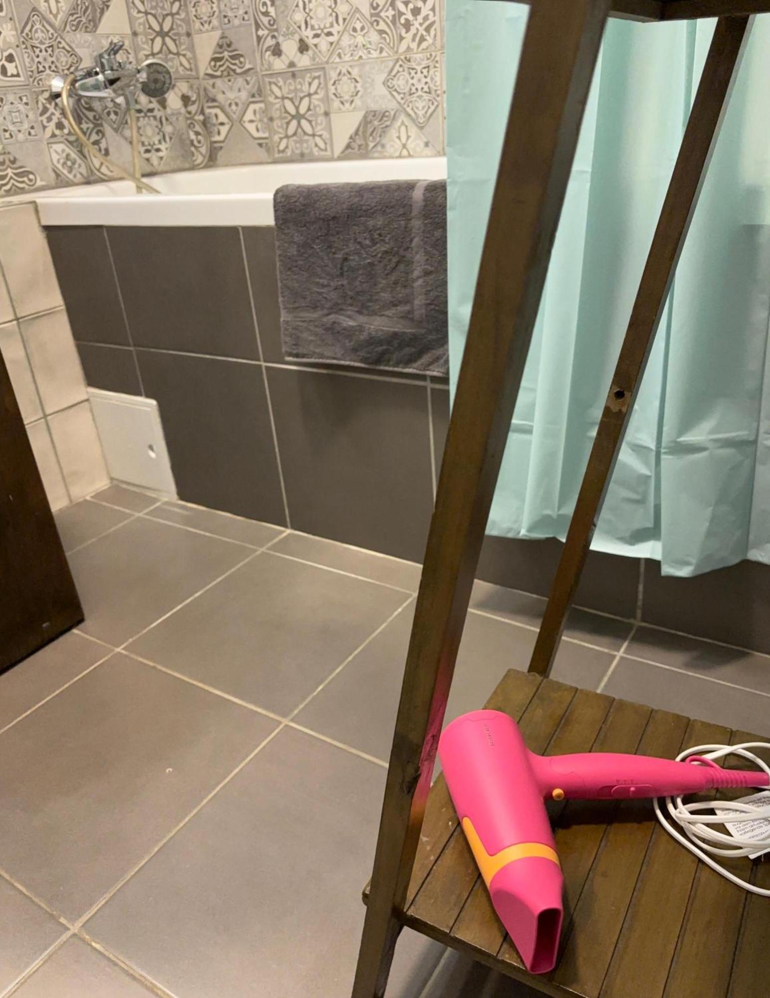 Mirvana Apartments Metheor Executive Suite ティミショアラ エクステリア 写真