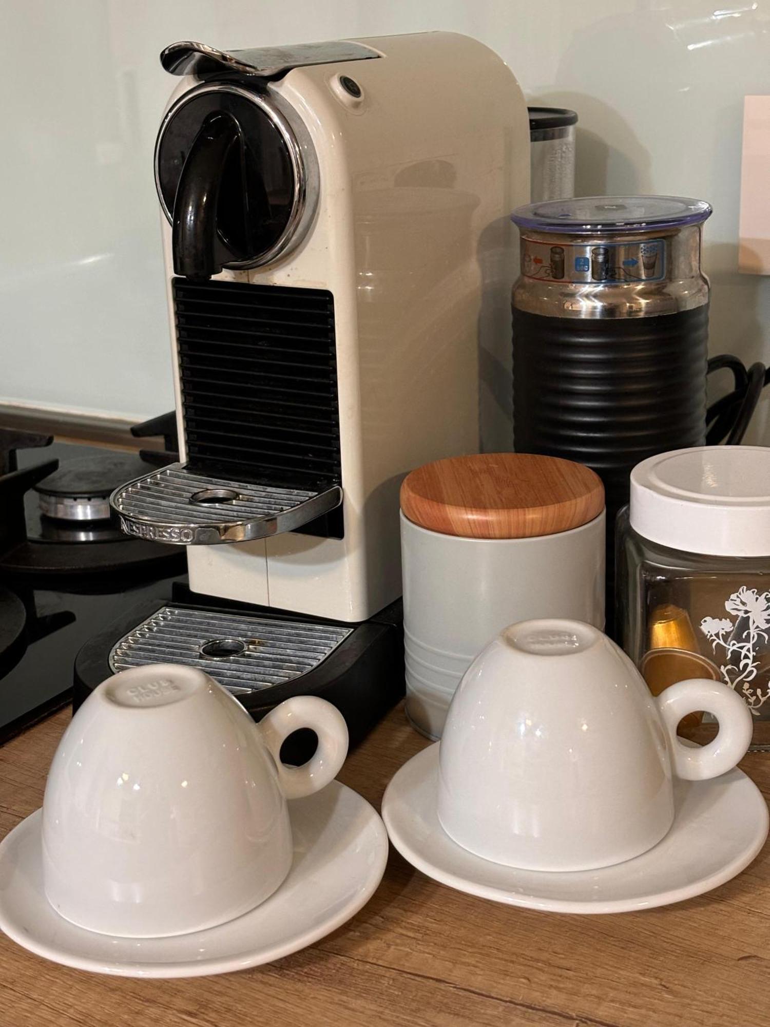 Mirvana Apartments Metheor Executive Suite ティミショアラ エクステリア 写真